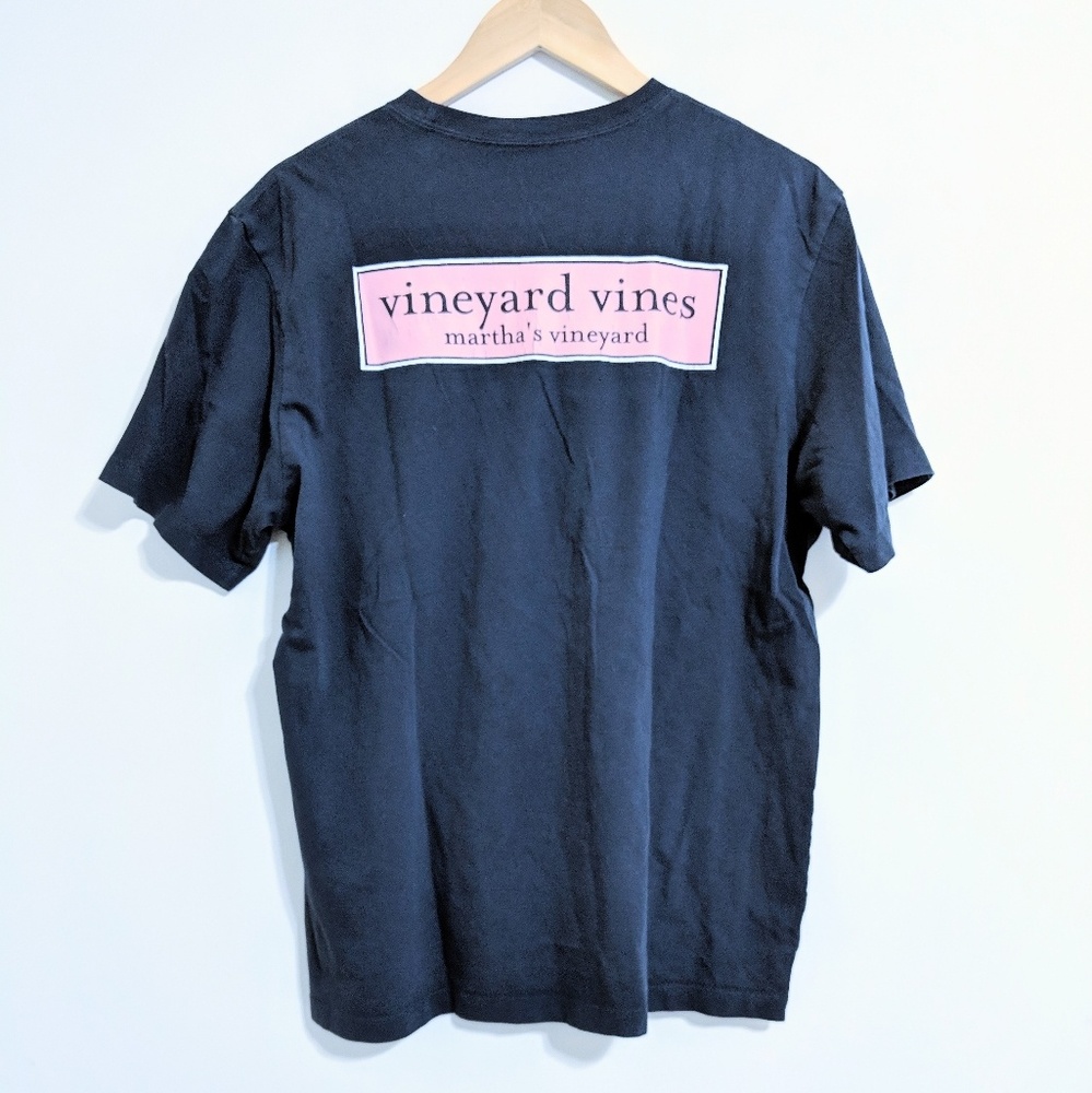 Vineyard Vines navy tee